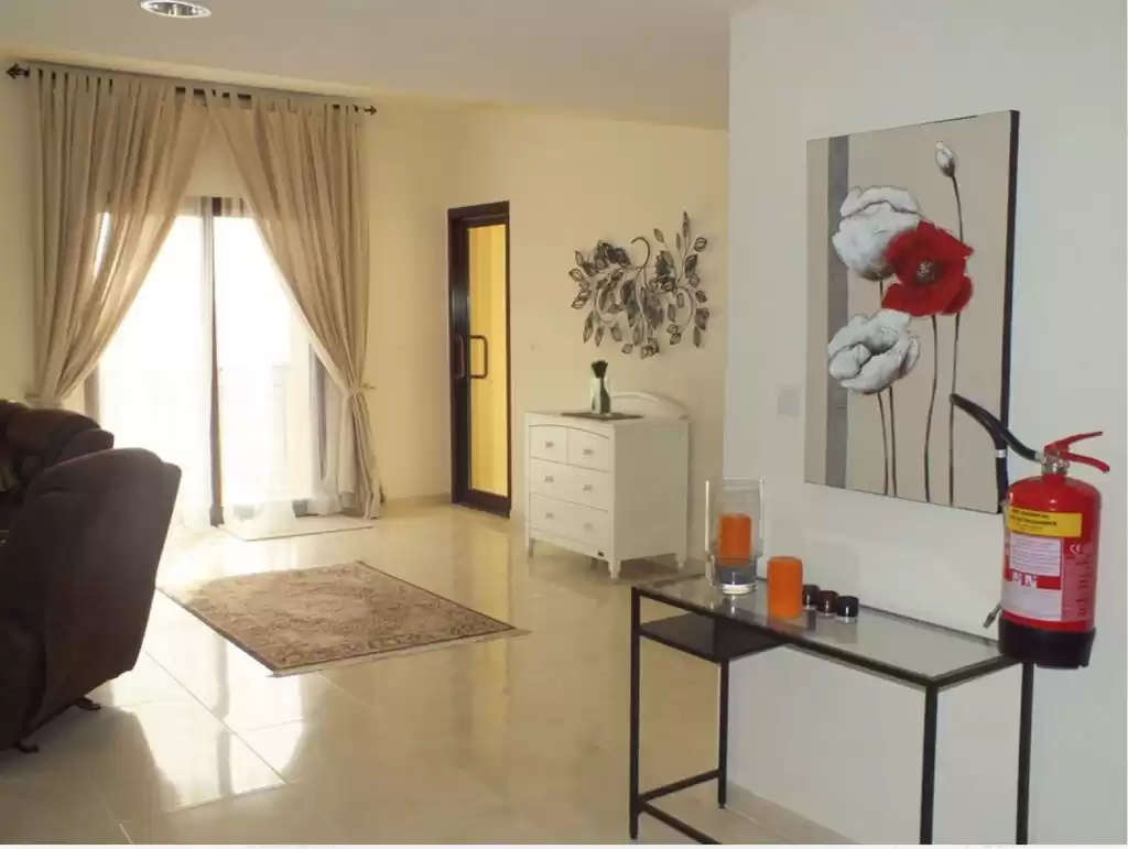 Wohn Klaar eigendom 3 Schlafzimmer F/F Wohnung  zu vermieten in Al Sadd , Doha #8246 - 1  image 